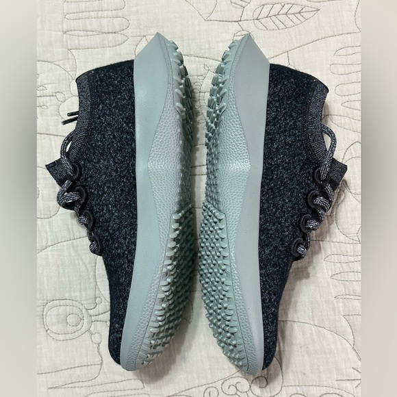 NIB Allbirds Wool Dasher 2 Mizzle NIB Natural Black with Bark Grey Soles - Picture 2 of 10